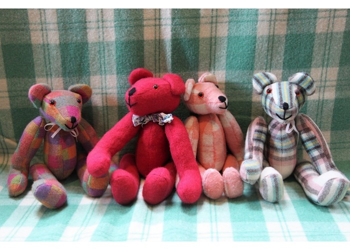  Teddy bears 