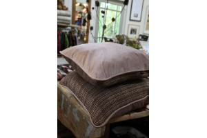 Siwan Mill cushions CZV06