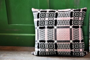 Melin Tregwynt Knot Garden Shell Pink & Charcoal cushions CZ21