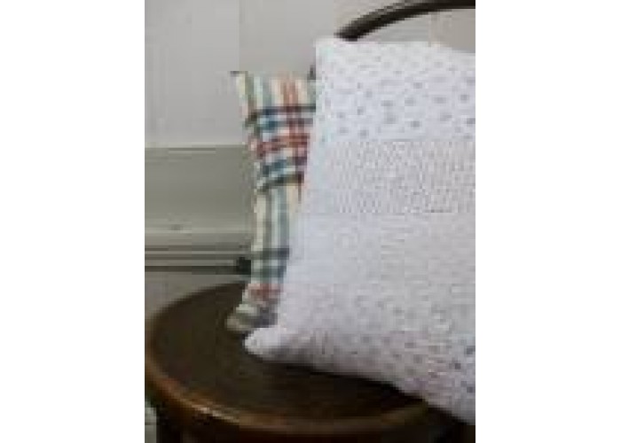 Cottage Garden chintz cushion for a vintage Welsh look. CZQ09 Cottage Garden chintz cushion for a vintage Welsh look. CZQ09