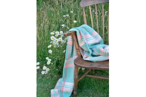Peppermint Green Plaid DERW blanket CP47
