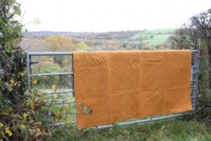 Autumn Gold Glossy Cotton Sateen Welsh Quilt Q10