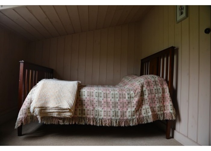 Cream Honeycomb quilt Huge CPH07